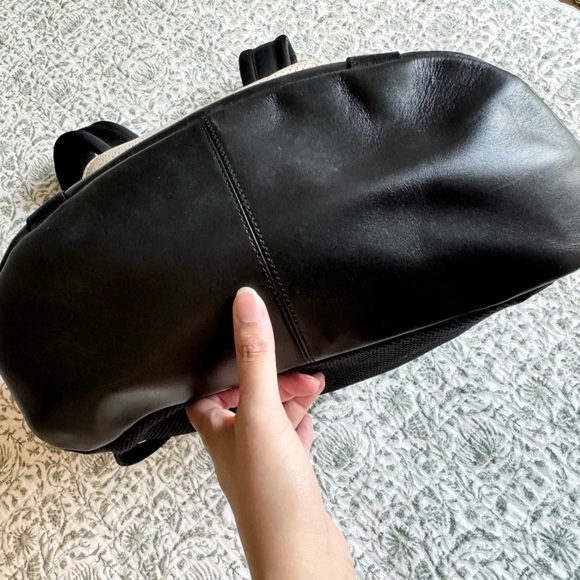 Coach Backpack Large Capacity - Picture 5 of 9